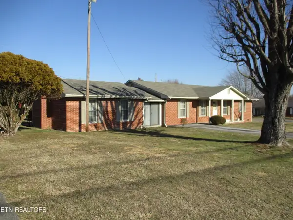 494 10th St, Crossville, TN 38555