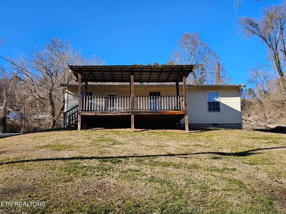 348 Washington Drive, Harriman, TN 37748 - #1