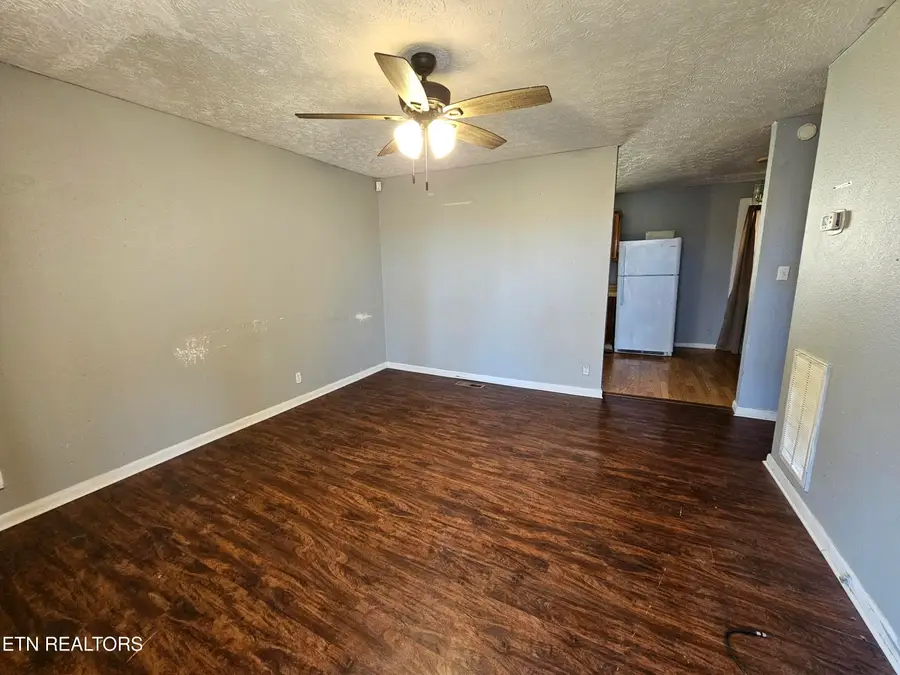 348 Washington Drive, Harriman, TN 37748 - #2