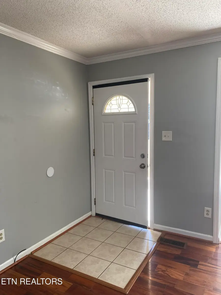 10233 Misty Brook Lane, Knoxville, TN 37922 - Image #3