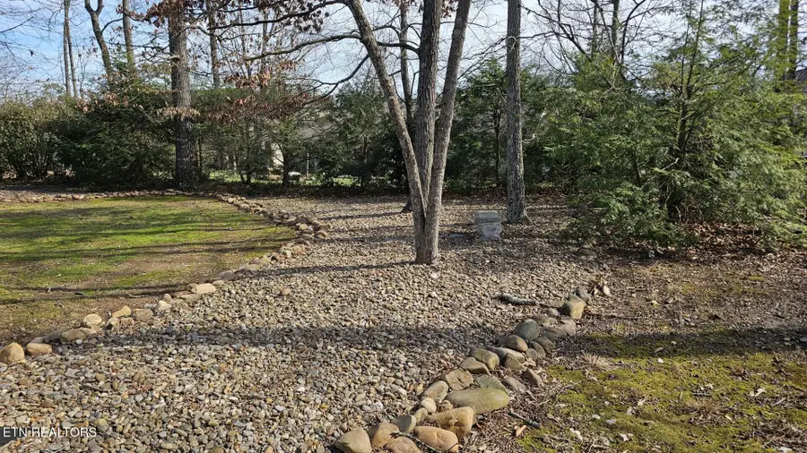 122 Kenosha Lane, Loudon, TN 37774 - #3