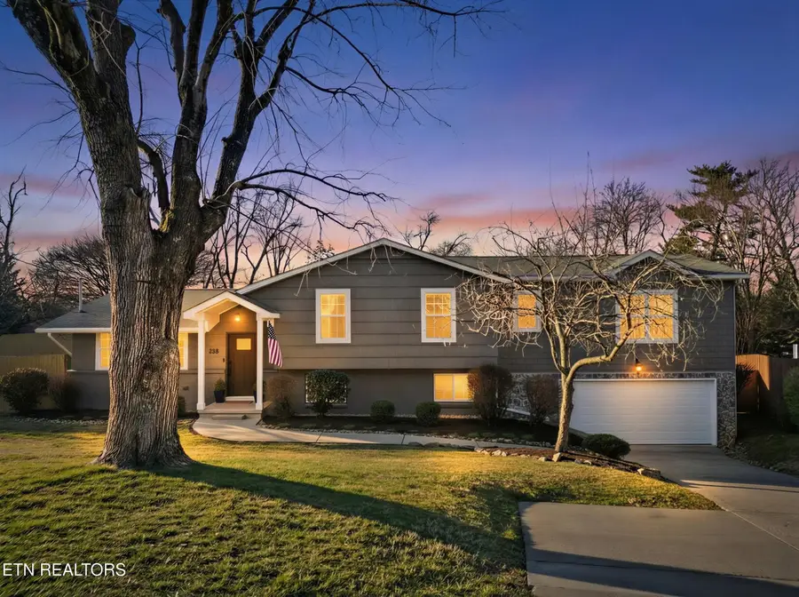 225 Elkmont Rd, Knoxville, TN 37922 - #2