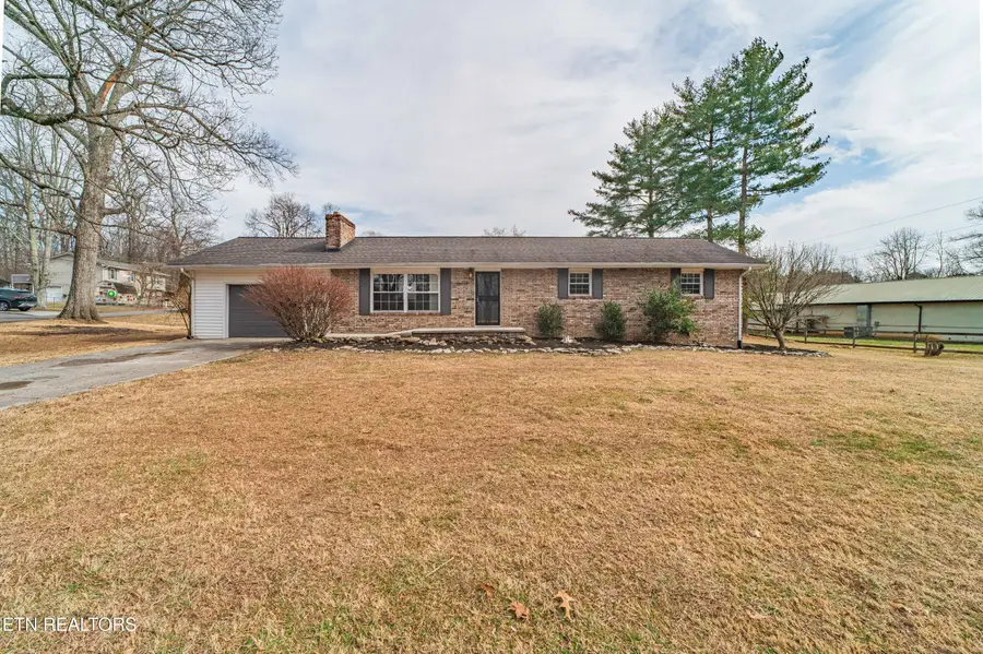 4712 Douglas Dam Rd, Strawberry Plains, TN 37871 - #2