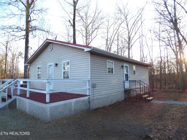 1369 Waterfront Drive, Dandridge, TN 37725