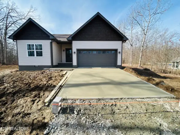 304 Georgee Rd, Jamestown, TN 38556