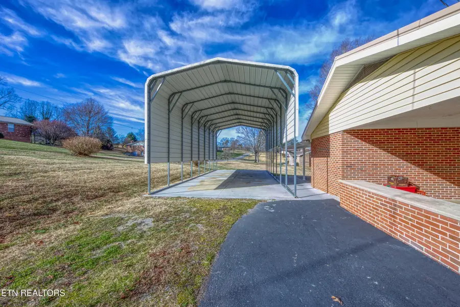 1370 Circle Drive, Loudon, TN 37774 - #3