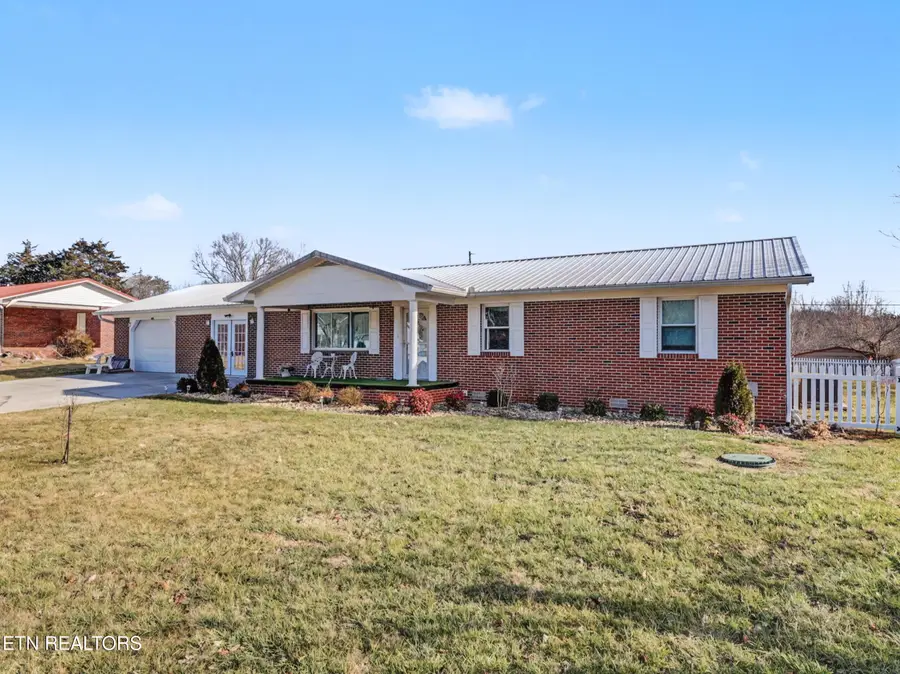 232 Farris Circle, La Follette, TN 37766 - #3