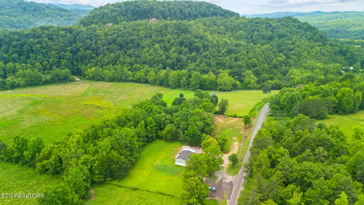 3329 Stinking Creek Rd, Pioneer, TN 37847 - #1
