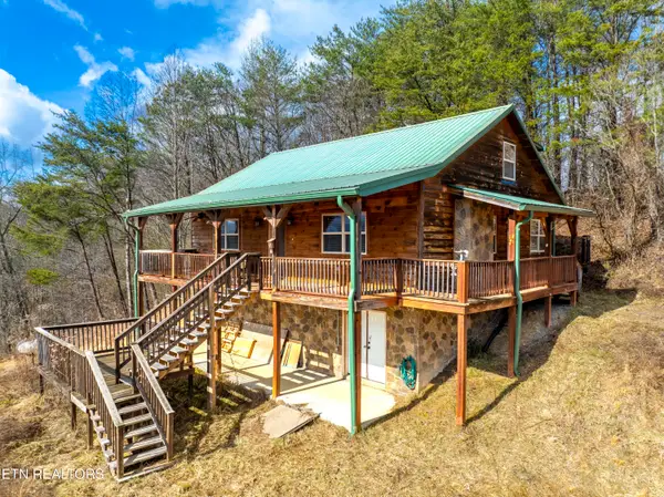 1015 Kizzy Patch Way, Del Rio, TN 37727