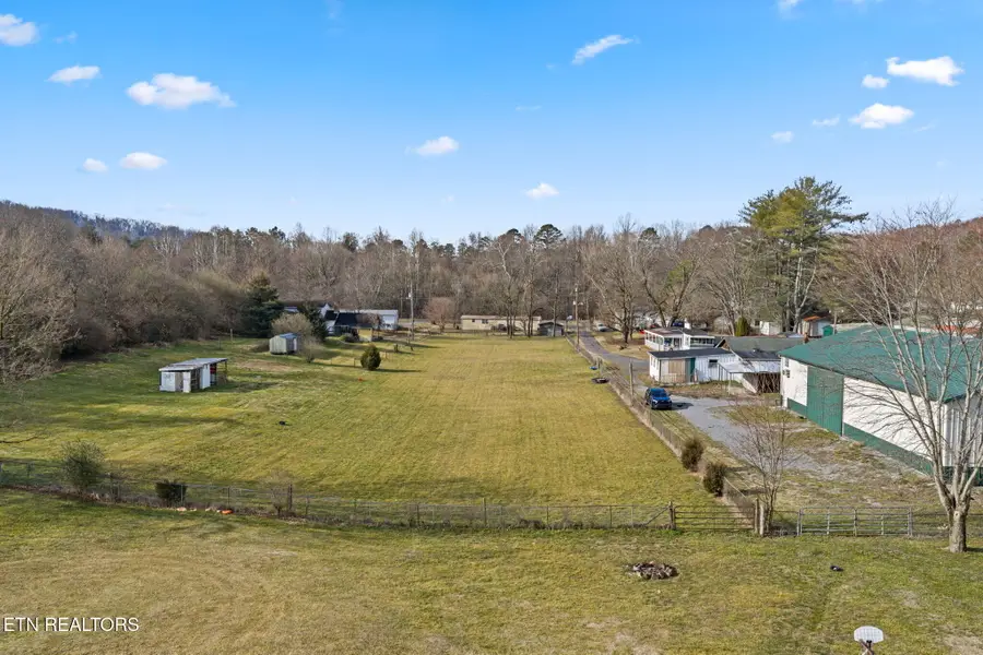 6435 Hubert Bean Rd, Knoxville, TN 37918 - #2