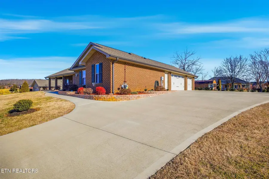 116 Crosslake Lane, Dandridge, TN 37725 - #3