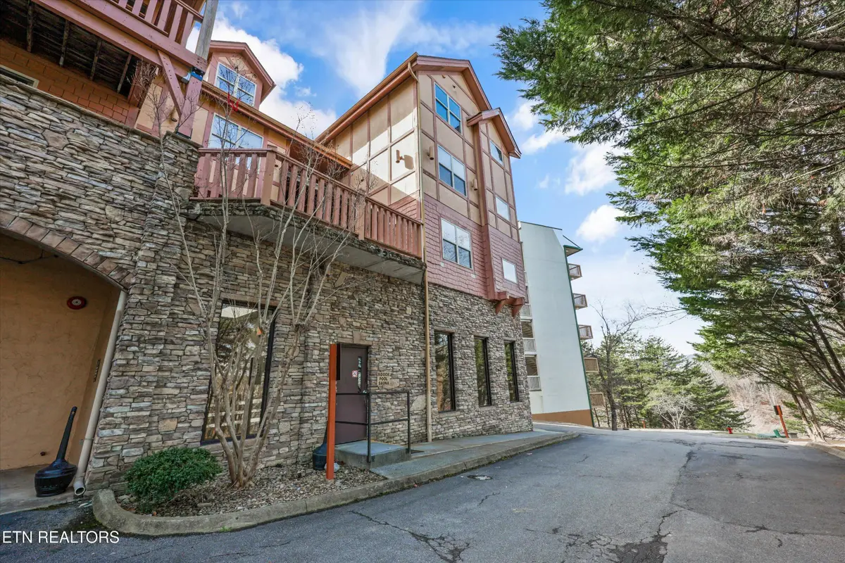 830 Golf View Blvd #UNIT 3212, Pigeon Forge, TN 37863 - #1