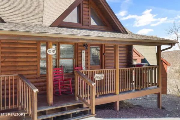 427 Big Bear Way, Pigeon Forge, TN 37863