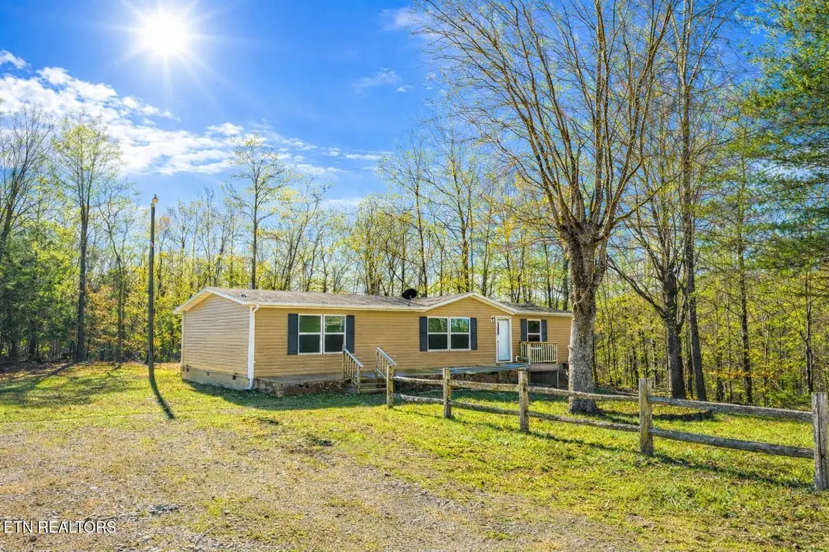 2326 Huntsville Hill Rd, Helenwood, TN 37755 - #1