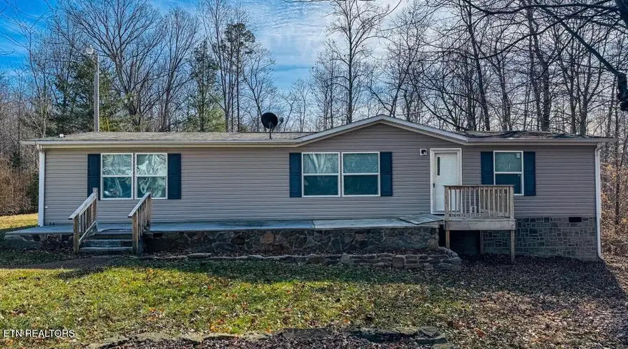 2326 Huntsville Hill Rd, Helenwood, TN 37755 - #2