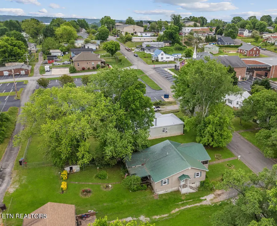 709 N A St, Lenoir City, TN 37771 - #2