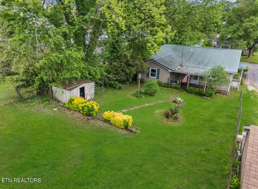 709 N A St, Lenoir City, TN 37771 - #3