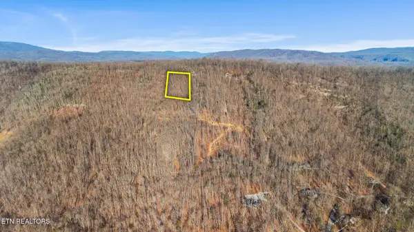 197 Eagle View Lane, Jacksboro, TN 37757