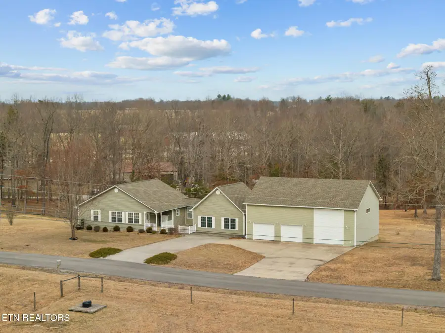 813 Clear Creek Pkwy, Clarkrange, TN 38553 - #3
