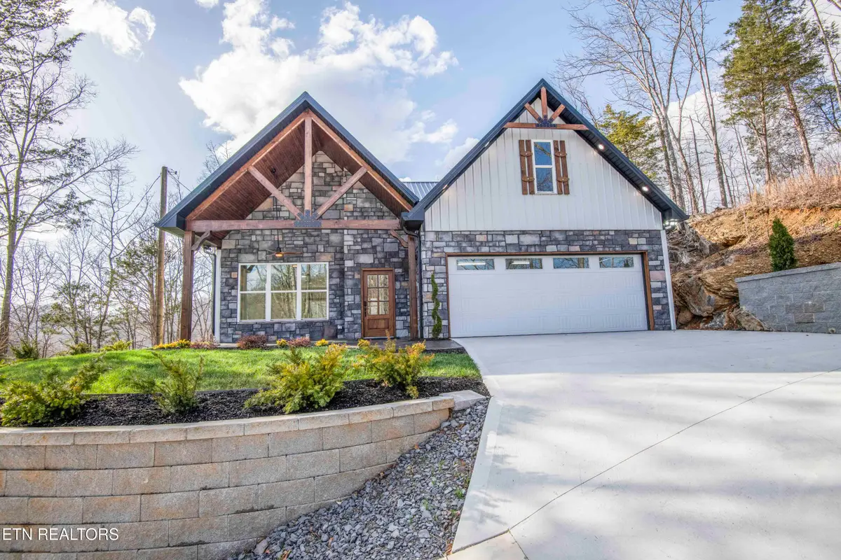 9502 Old Loyston Rd, Knoxville, TN 37938 - #1