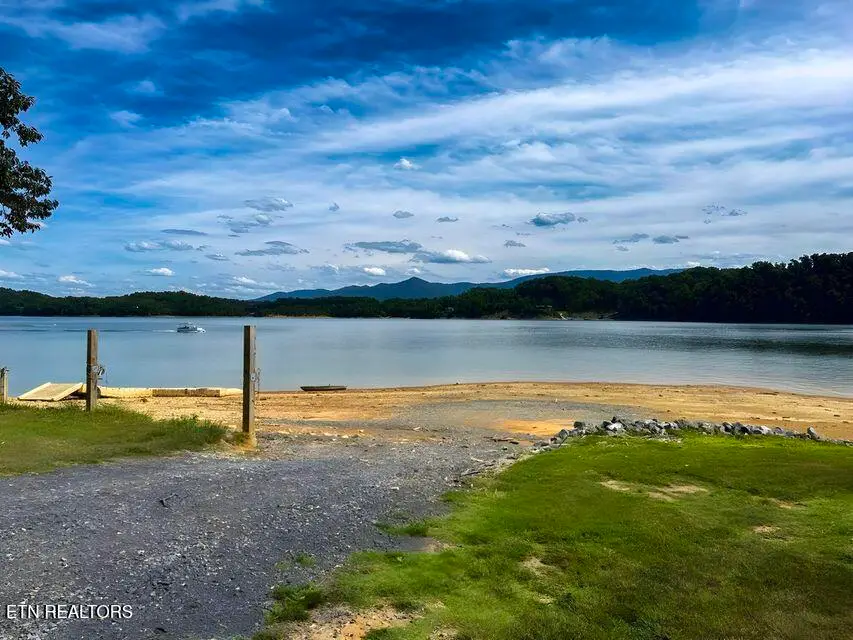 1680 Canal Lane, Dandridge, TN 37725 - #2