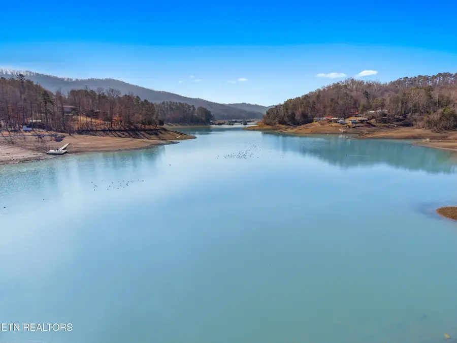 487 Straight Creek Church Rd, New Tazewell, TN 37825 - #3