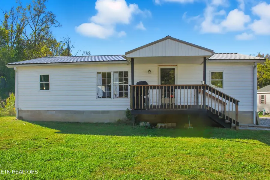 214 S Main St, Byrdstown, TN 38549 - #2