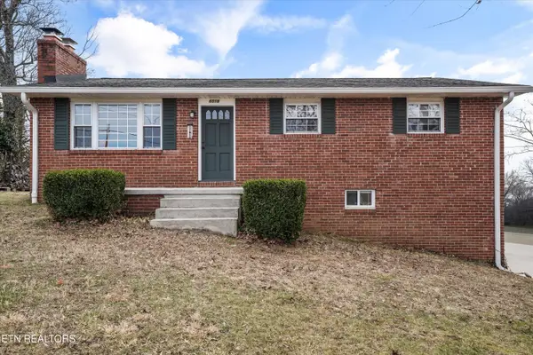 6018 Edmondson Lane, Knoxville, TN 37918