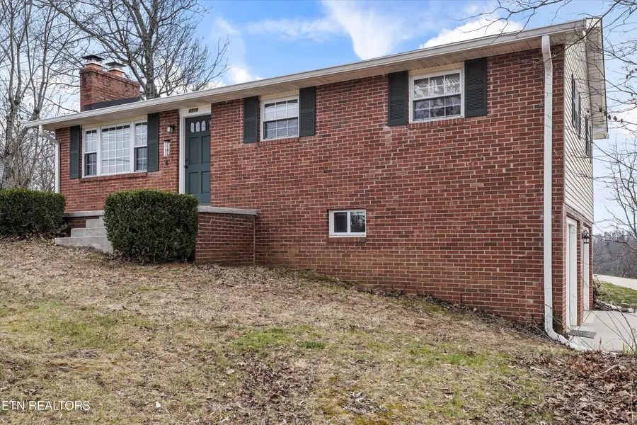 6018 Edmondson Lane, Knoxville, TN 37918 - #2