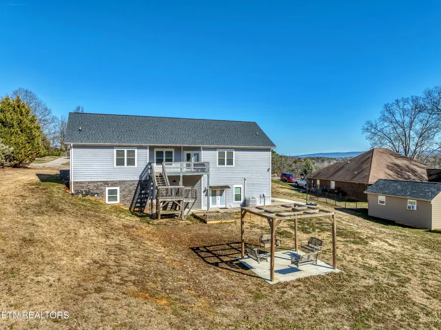 1322 Houston Springs Rd, Greenback, TN 37742 - #3