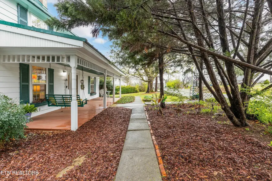 108 N Young St, Friendsville, TN 37737 - #2