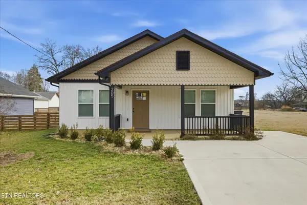 205 Kingwood Rd, Knoxville, TN 37918