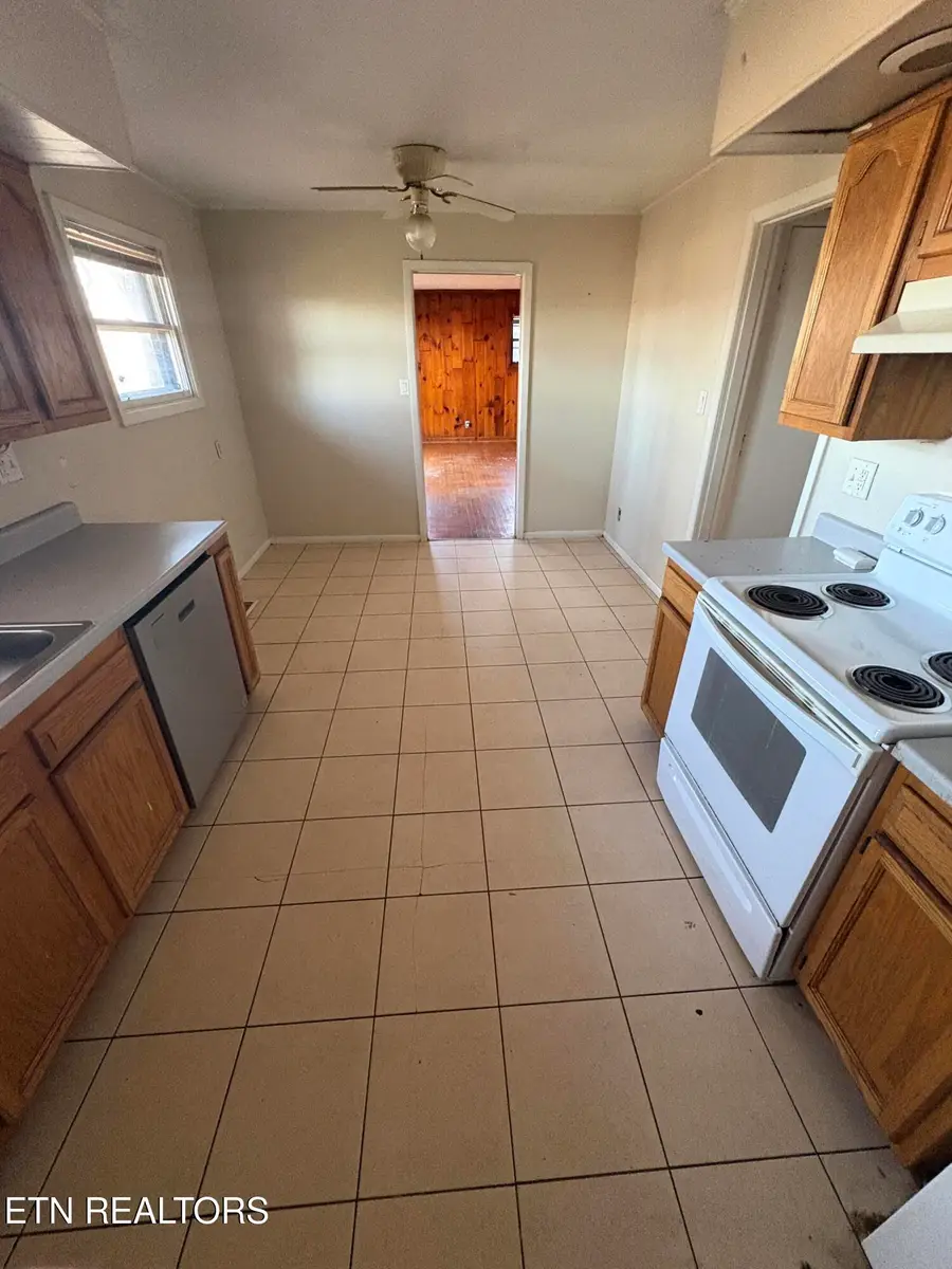 5008 Skyview Drive, Knoxville, TN 37917 - #2