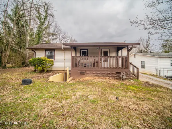 1603 Willoughby Rd, Knoxville, TN 37920