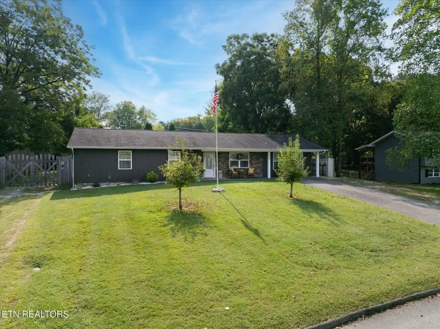 829 Northside Drive, Athens, TN 37303 - #3