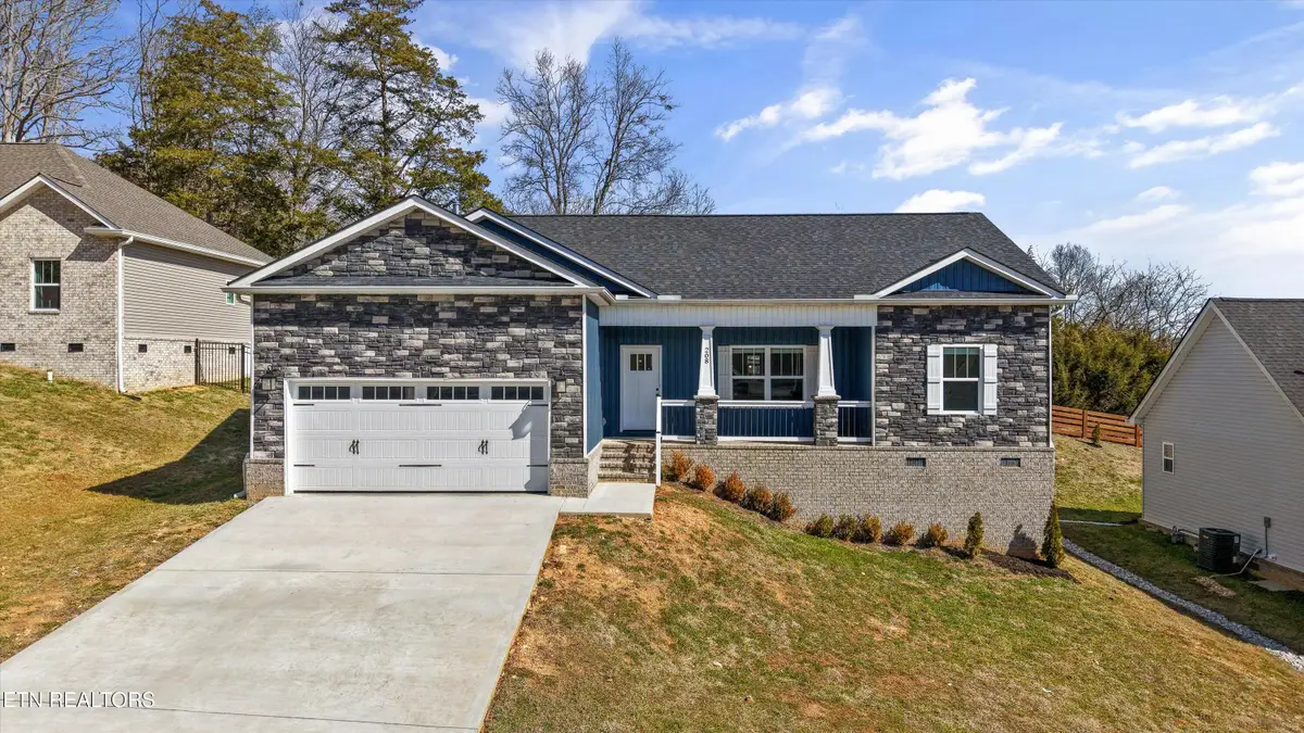 208 Daniel Morris Point, Clinton, TN 37716 - #1