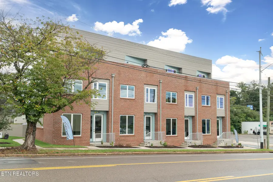 1602 N Central St #102, Knoxville, TN 37917 - #3