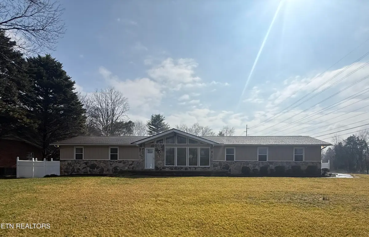 1001 Farrington Drive, Knoxville, TN 37923 - #1