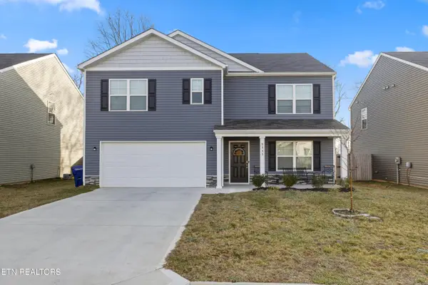 9535 River Cane Rd, Mascot, TN 37806