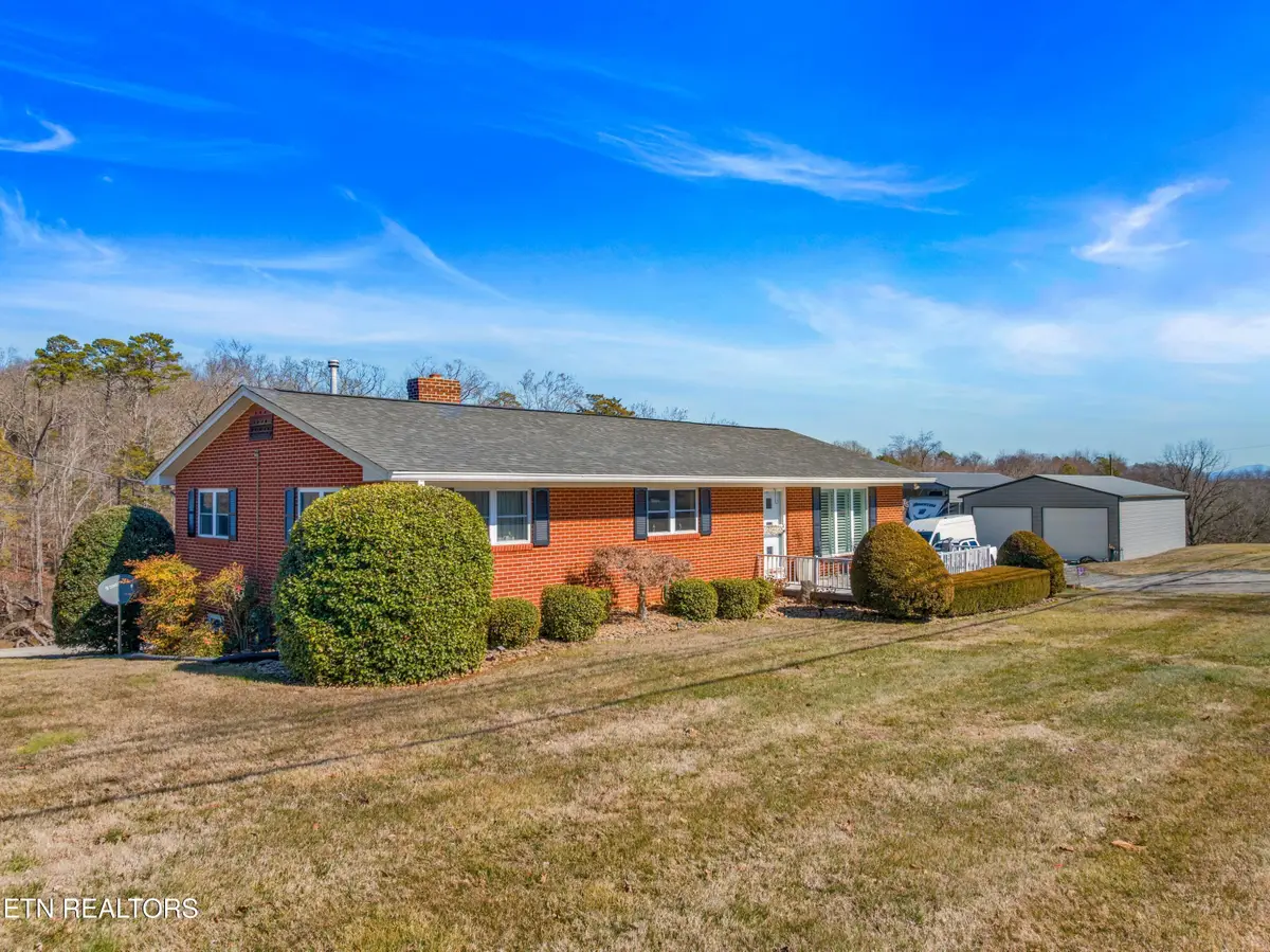 1076 Gay St, Dandridge, TN 37725 - #1