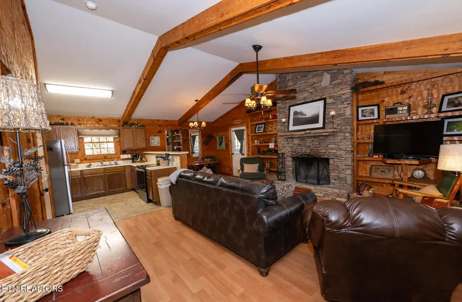 407 Kurts Corner Rd, Townsend, TN 37882 - #2