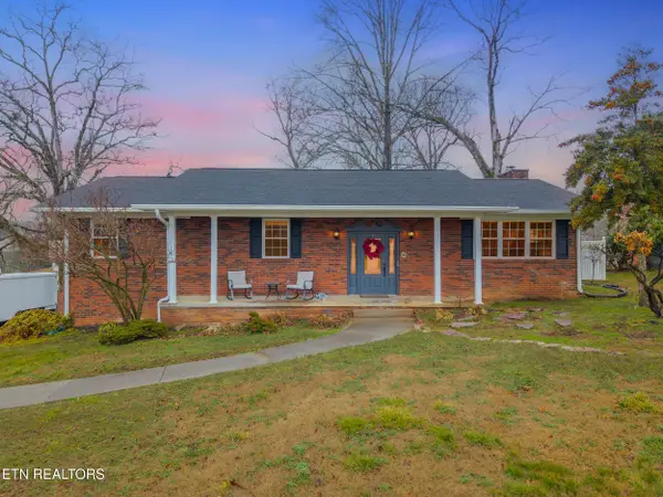 2913 Staffordshire Blvd, Powell, TN 37849