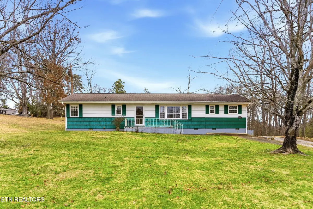 8304 Sevierville Pike, Knoxville, TN 37920 - #1