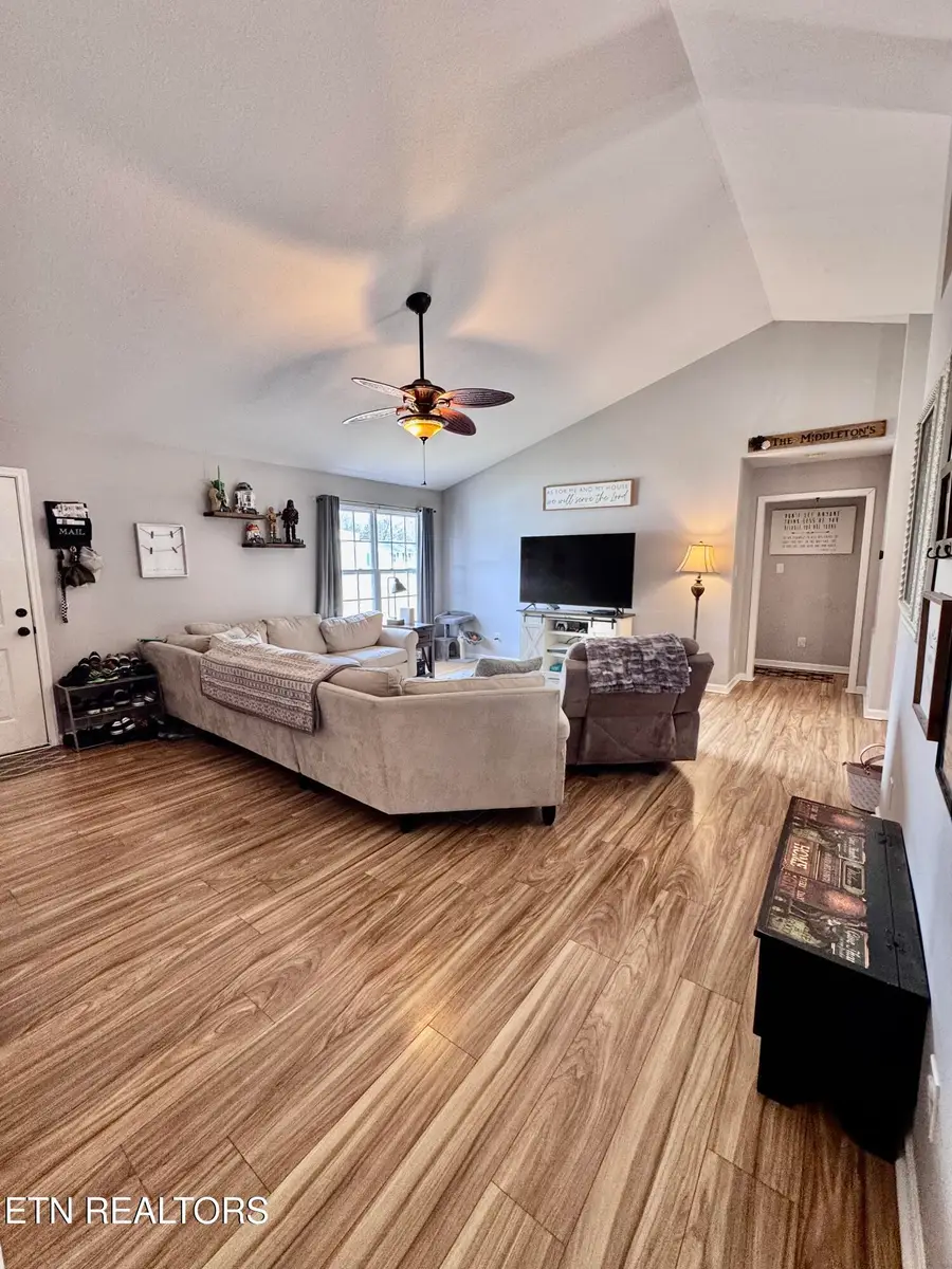 6833 Ward Rd, Knoxville, TN 37918 - #2