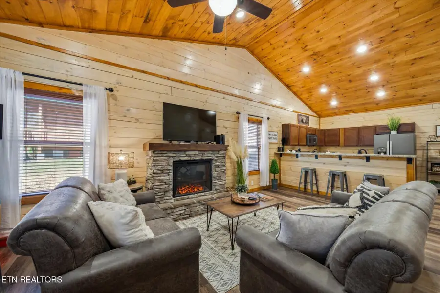 1636 Eagle Springs Rd, Sevierville, TN 37876 - #3