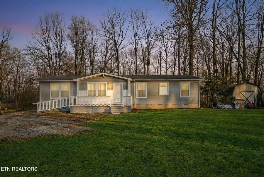 392 Carter Town Rd, Crossville, TN 38571 - #2