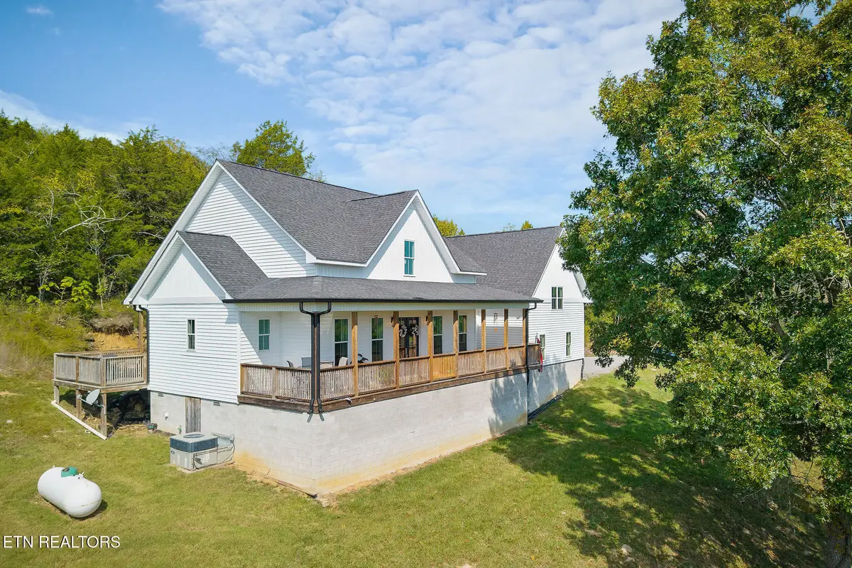 881 Eagle Mountain Rd, Granville, TN 38564 - #1