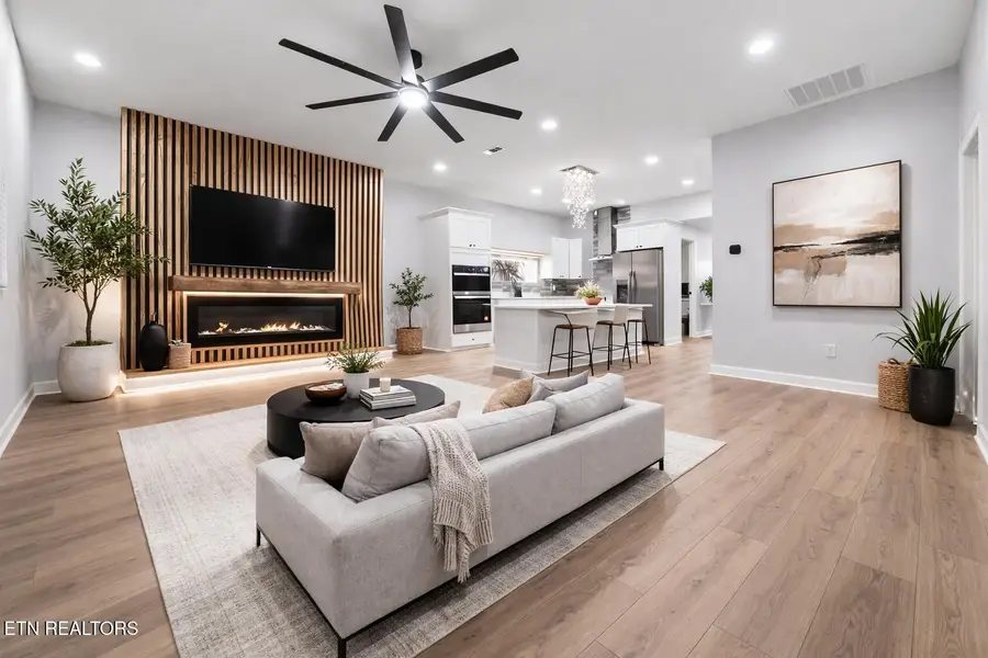 1141 Valley Ave, Knoxville, TN 37920 - #3