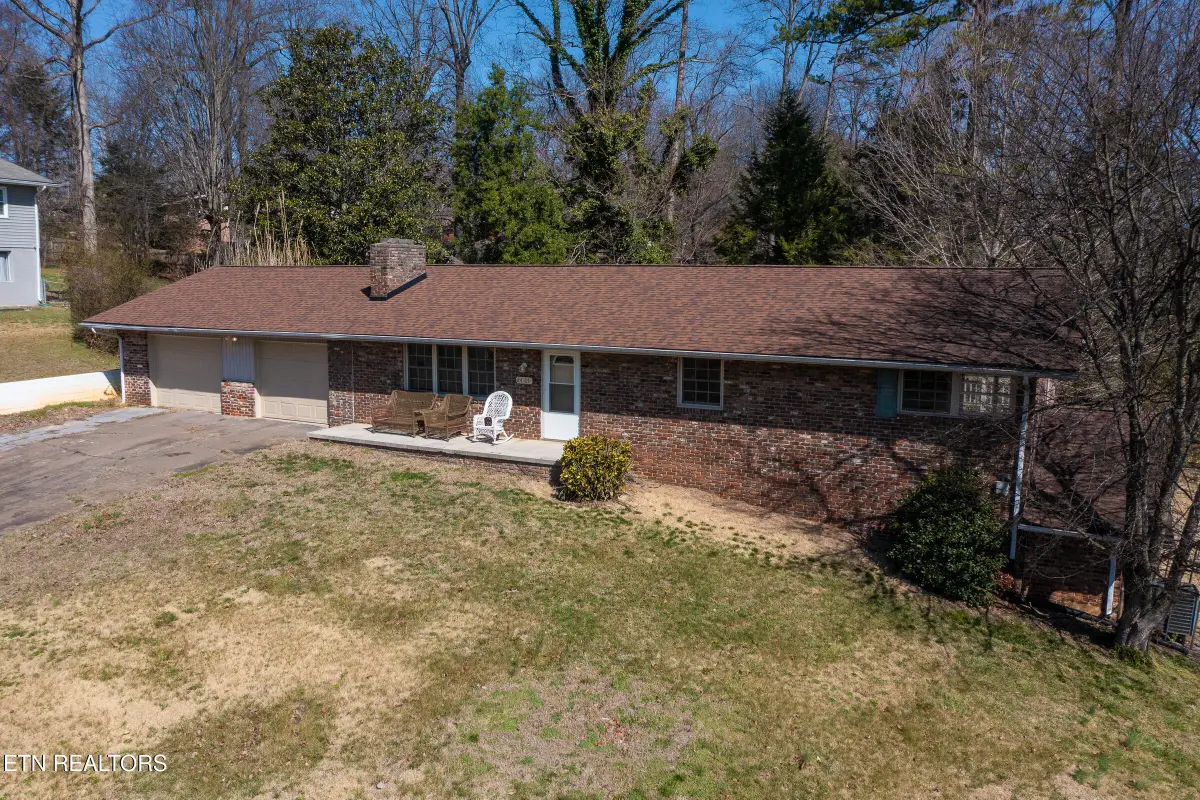 2405 Monterey Rd, Knoxville, TN 37912 - #1