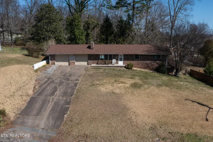 2405 Monterey Rd, Knoxville, TN 37912 - #2